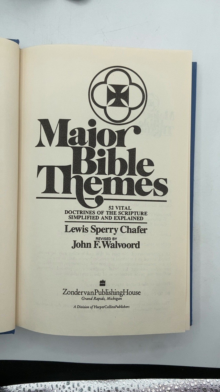 Major Bible Themes Lewis Sperry Chafer, revised by John F. Walvoord Hardcover…