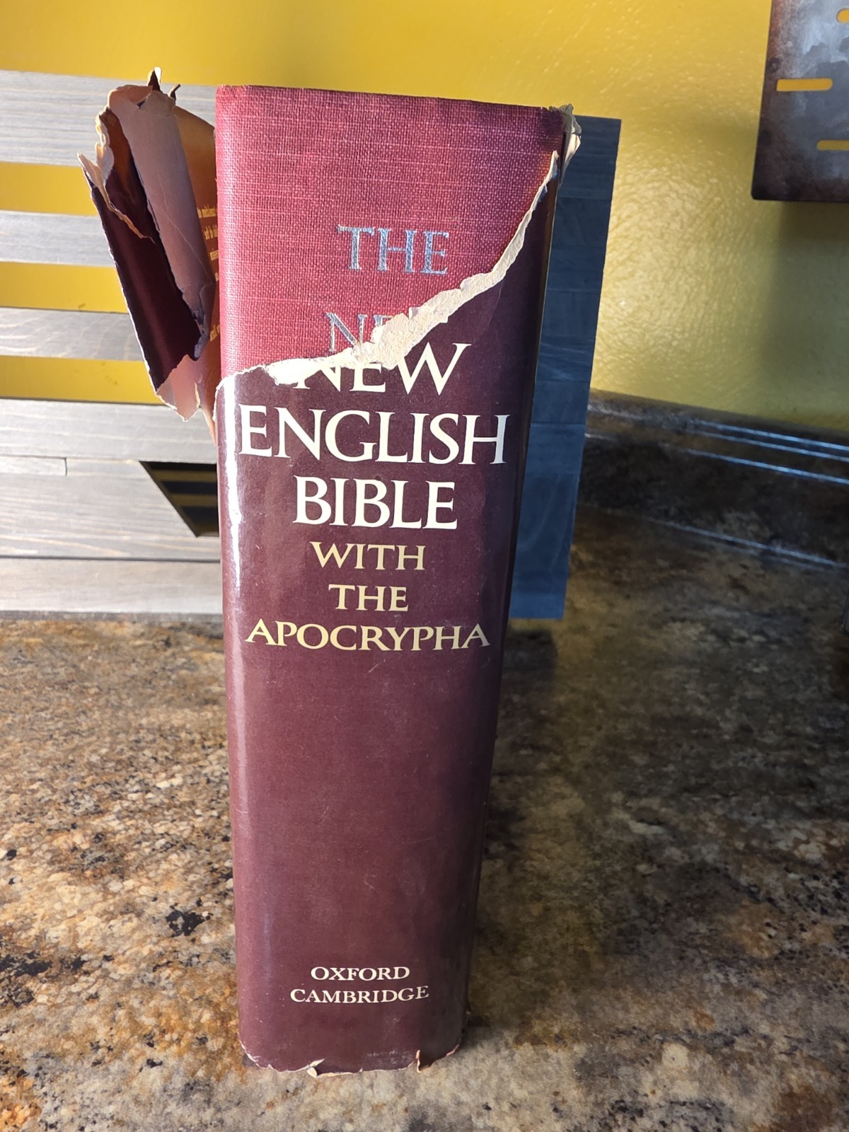 Vintage 1970 The New English Bible With Apocrypha Hardcover Book