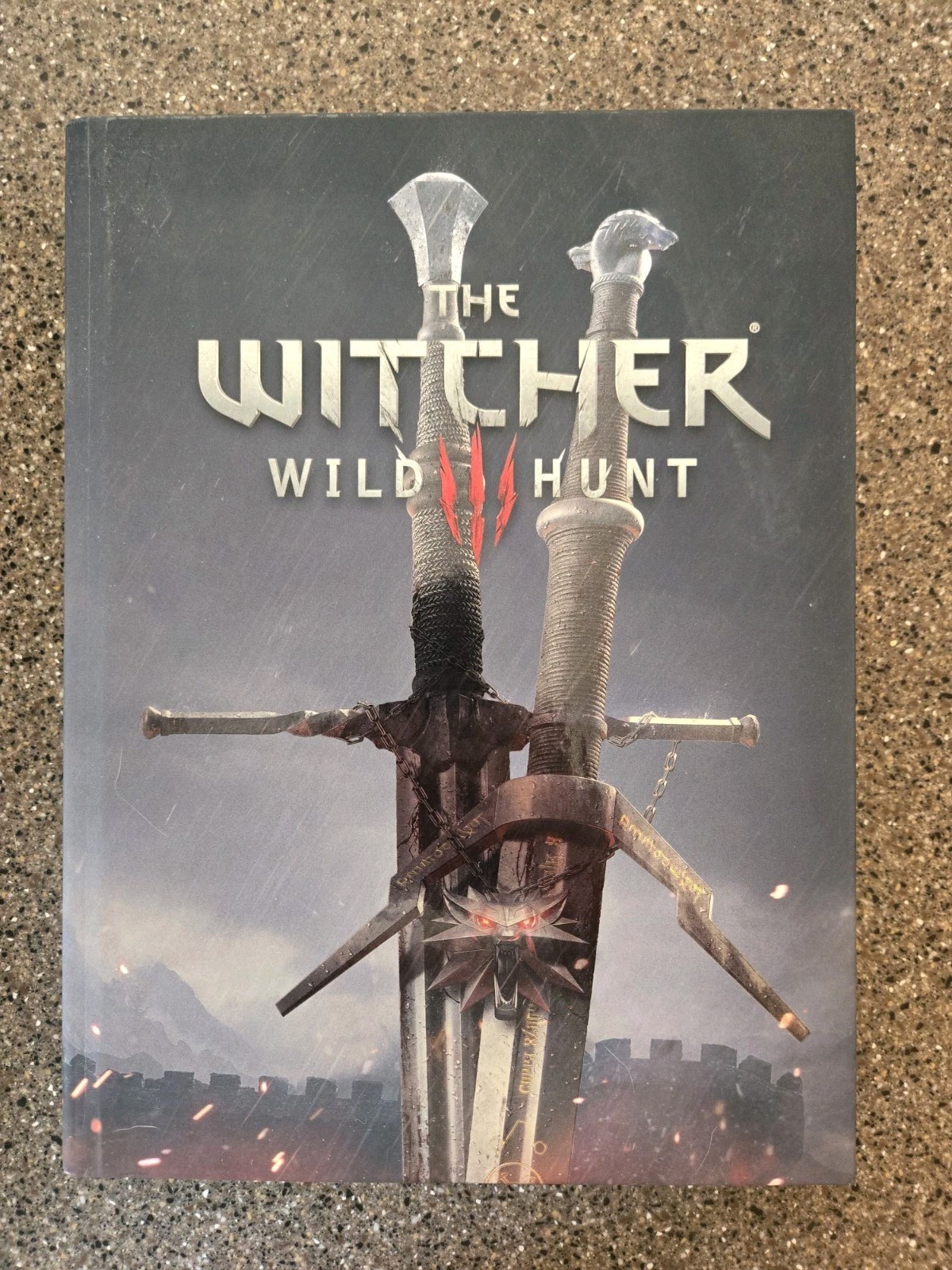 Witcher 3: Wild Hunt Official Collector’s Edition Strategy Guide W/ MAP