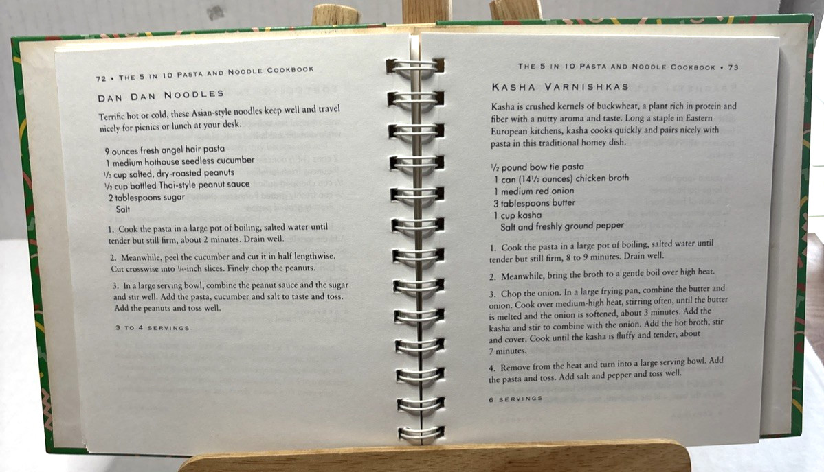 The 5 IN 10 Pasta And Noodle Cookbook by Nanci McDermott 1994 First Edition