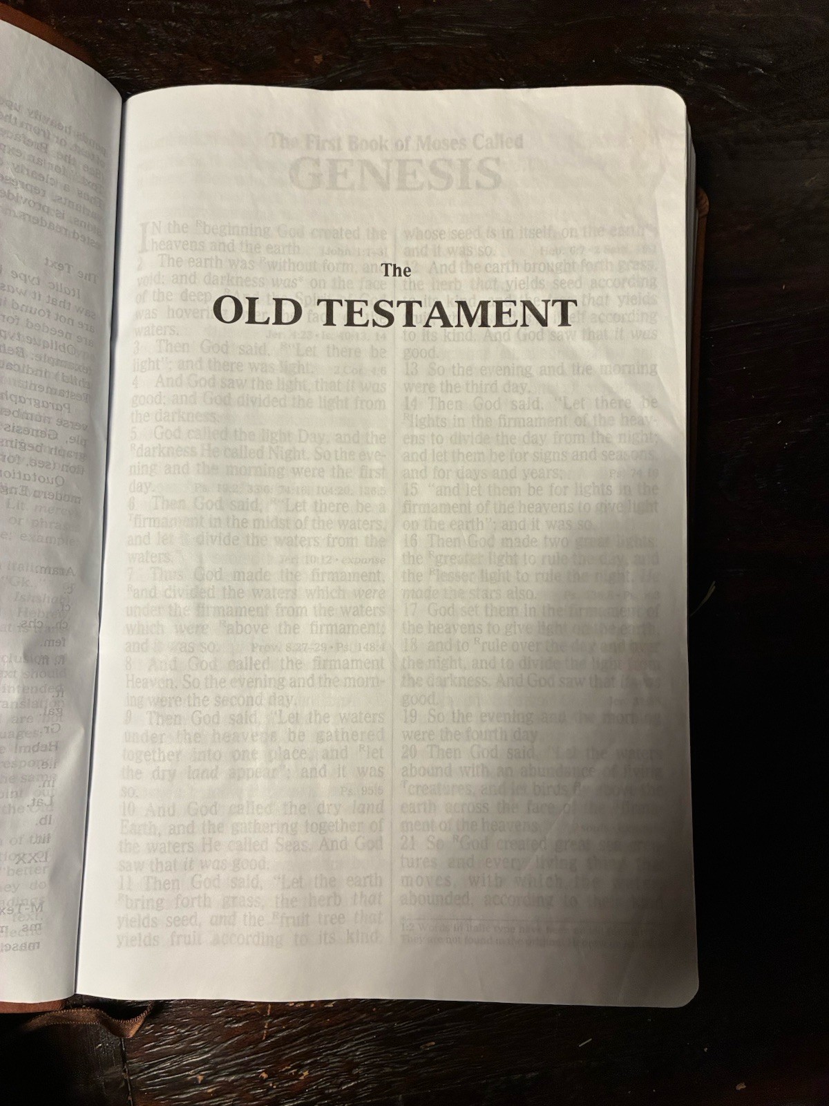 Brown Leathersoft NKJV Giant Print 16 Point