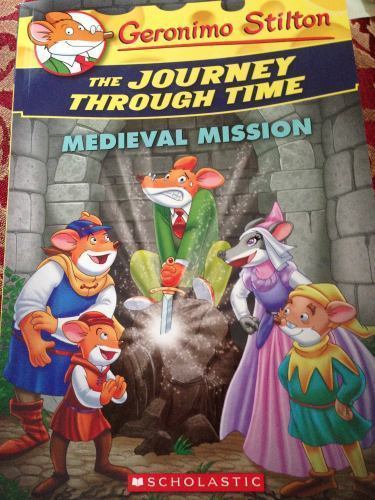 Medieval Mission – 9780545611299, paperback, Geronimo Stilton