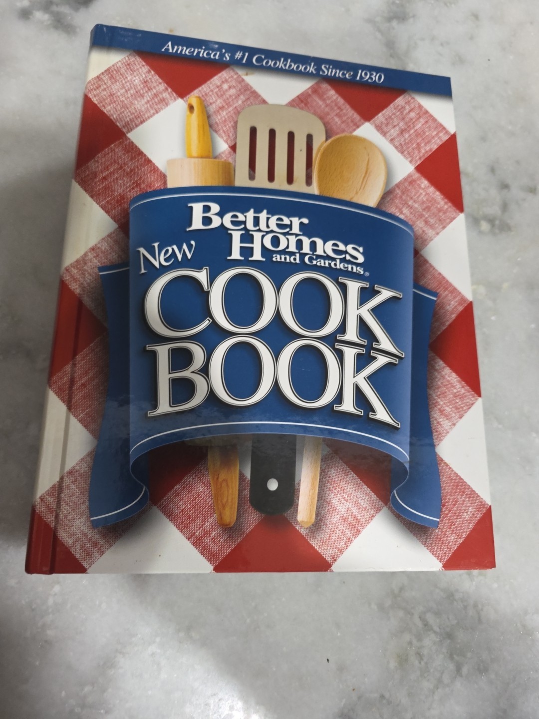 BETTER HOMES AND GARDENS: 2002 – 12TH Edition Cookbook – Hardcover. Looks New.