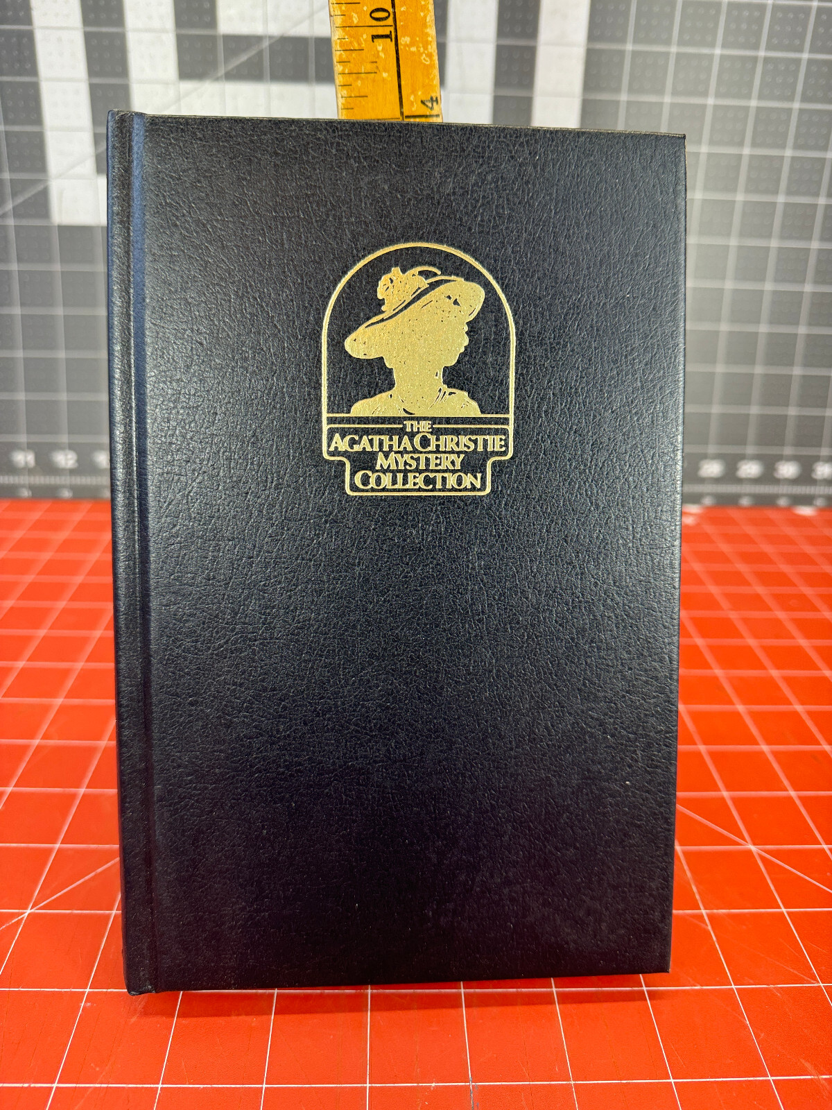 A HOLIDAY FOR MURDER Agatha Christie Mystery Collection Leatherette Vtg DAMAGED