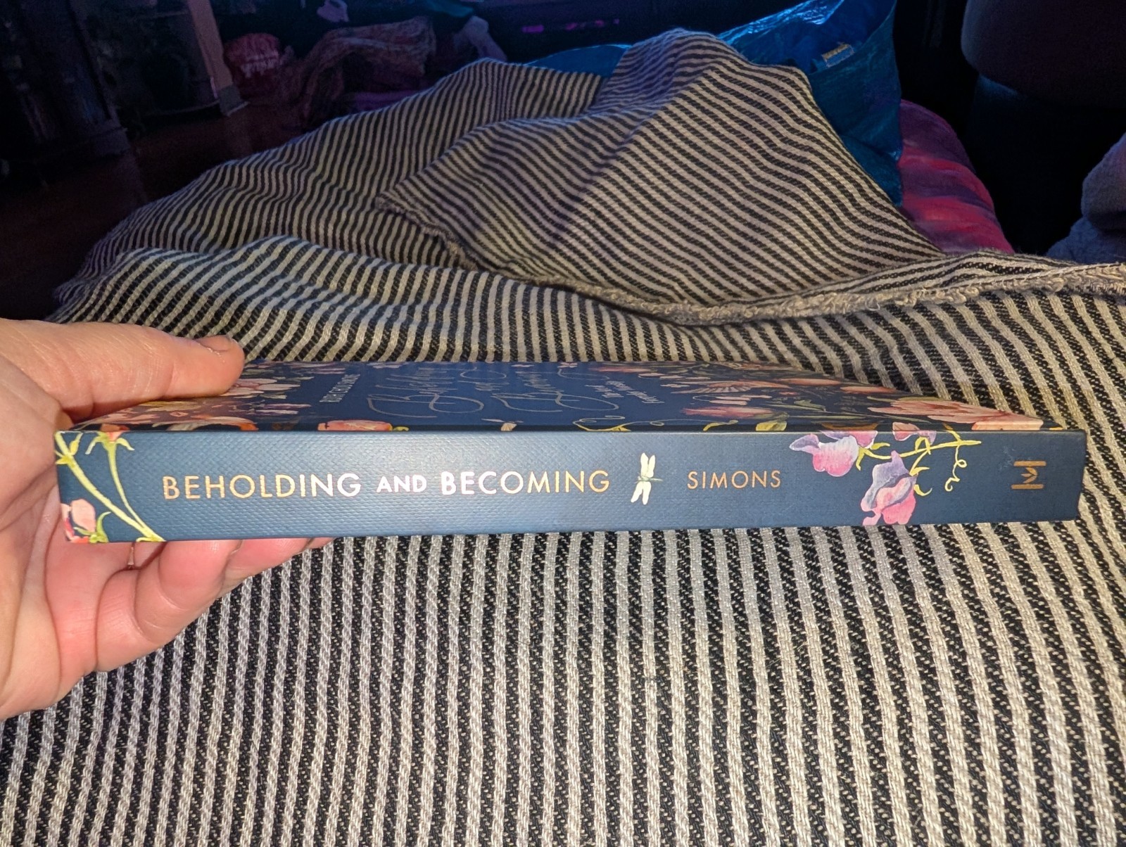 Beholding and Becoming: The Art of Everyday Worship Ruth Chou Simons HC