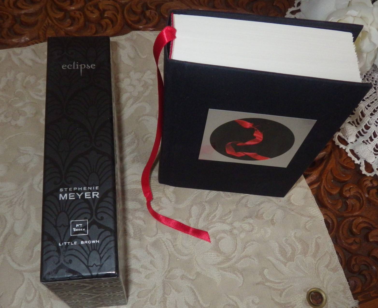 Twilight Saga Stephenie Meyer Eclipse Collector’s 1st Edition in Slipcase New!