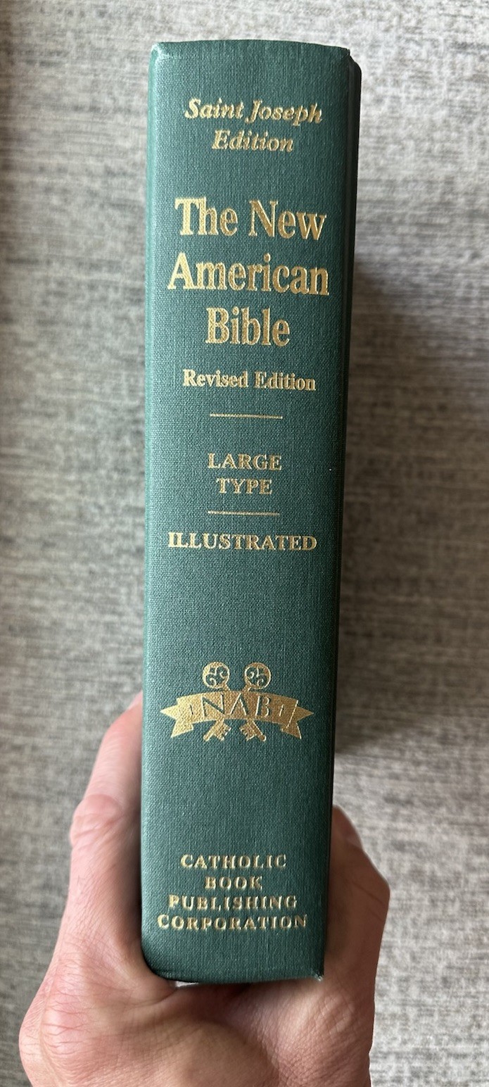 The New American Bible St. Joseph Edition Catholic Hardcover Large Type 2011