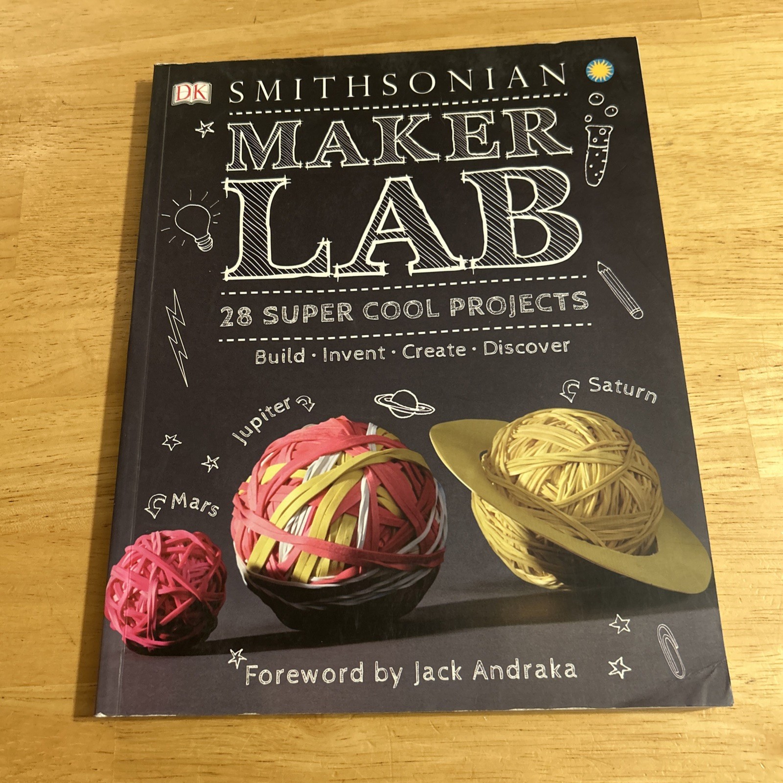 Maker Lab: 28 Super Cool Projects: Build * Invent * Create * Discover – GOOD