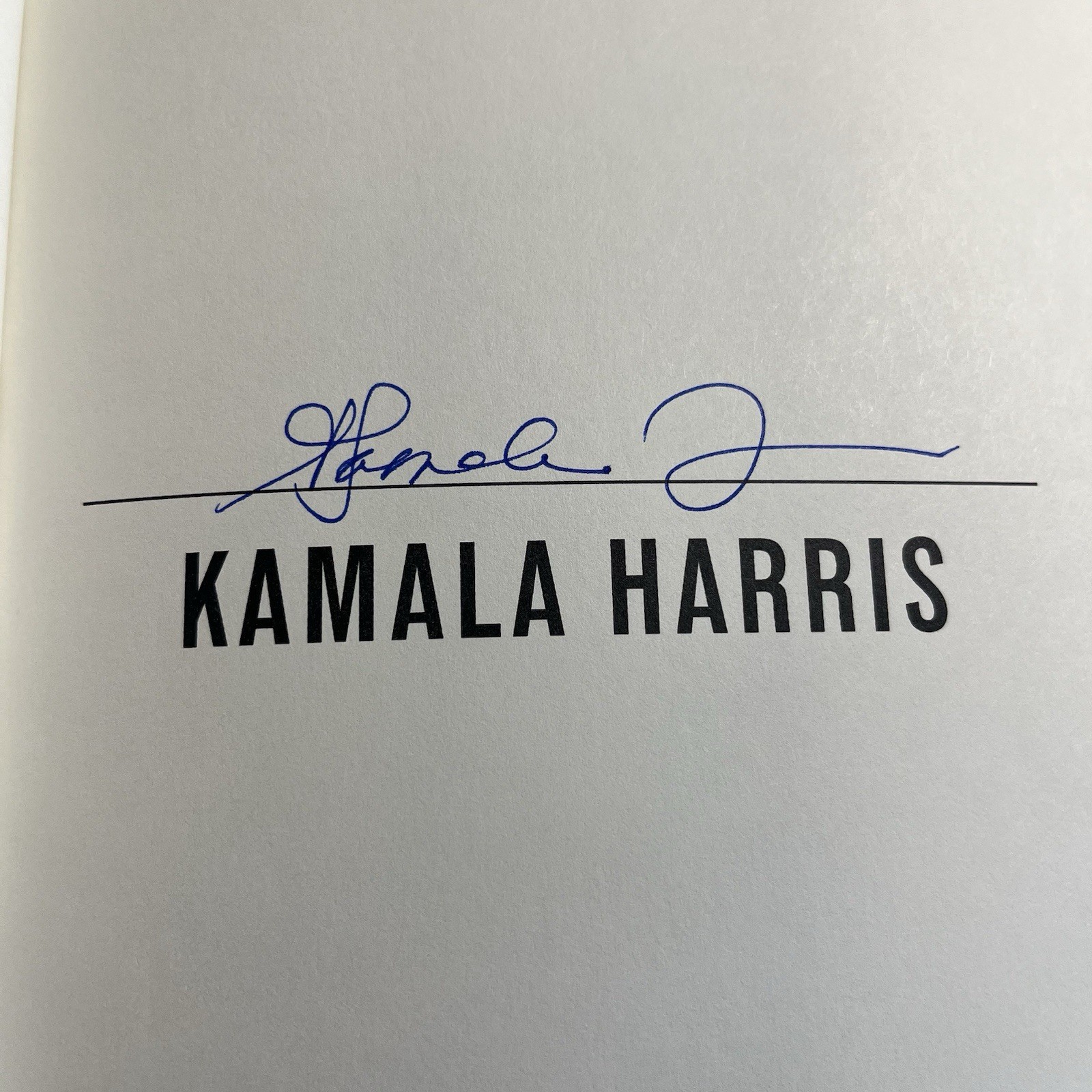 Kamala Harris Vice President SIGNED Book 107 Days HC AUTOGRAPHED | IN-HAND