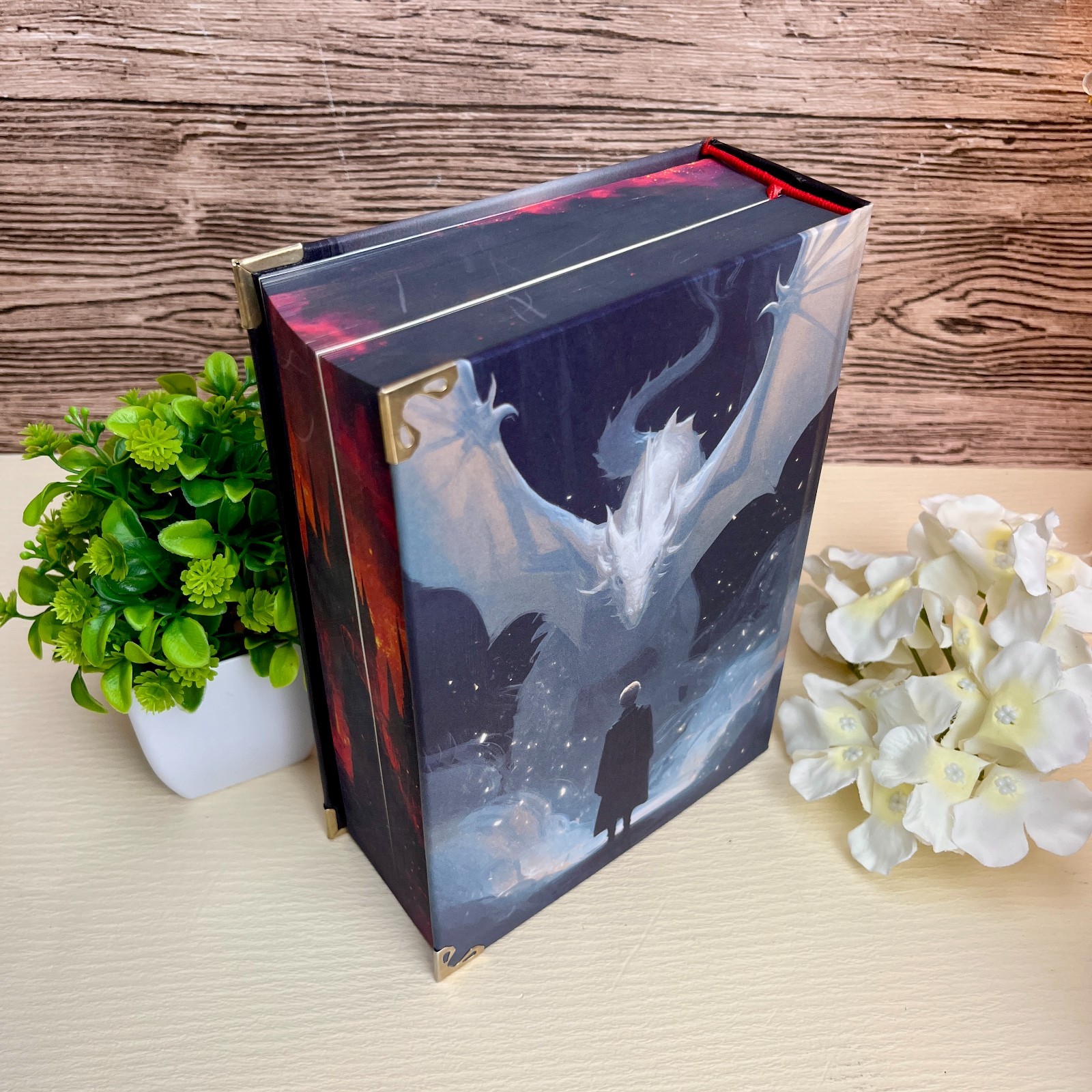 Manacled Hardcover Special Edition SenLinYu Sprayed Edges Collector Edition