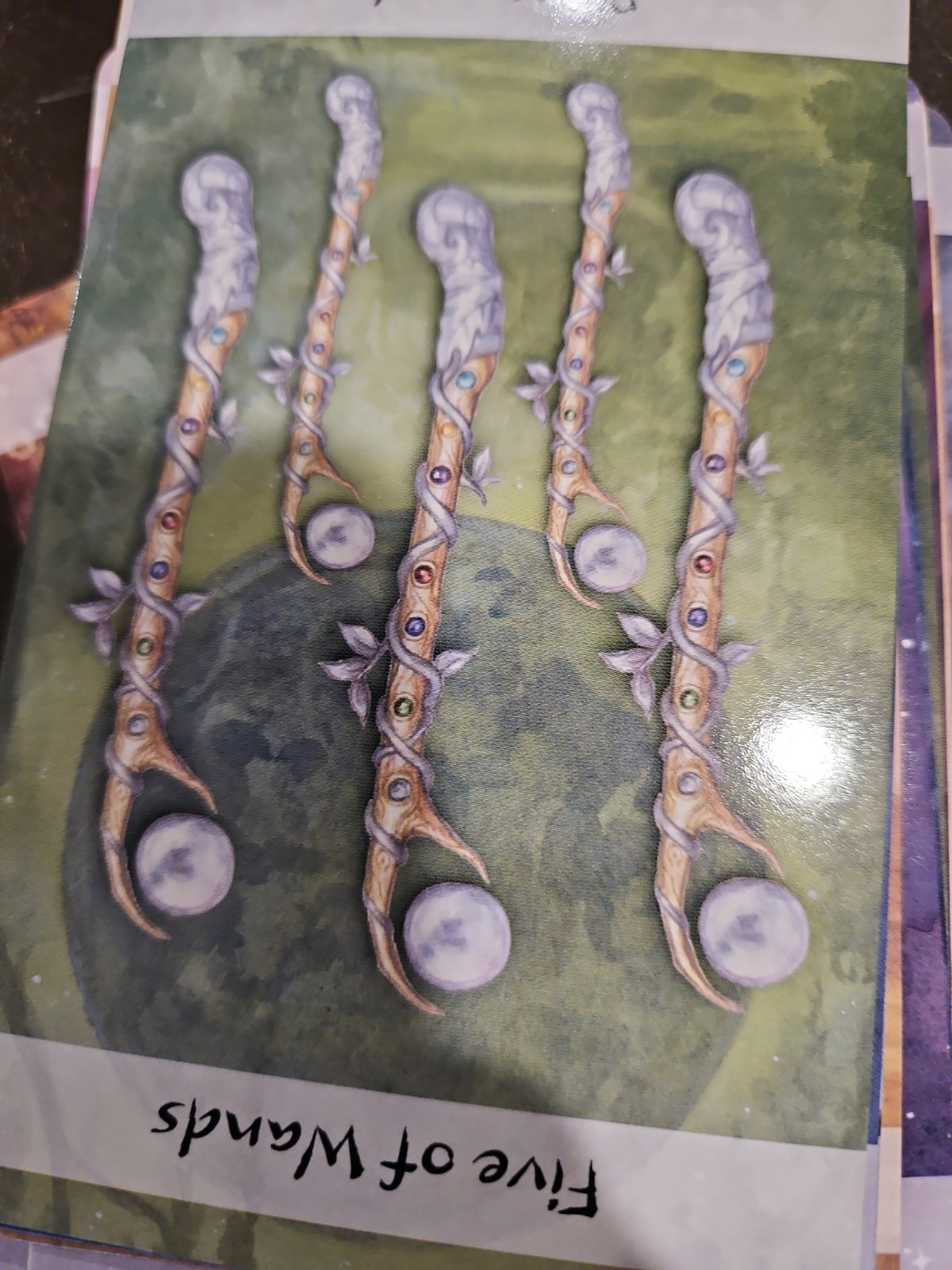 Lunar Tarot: Manifest your dreams 78 Cards 64 Page Book