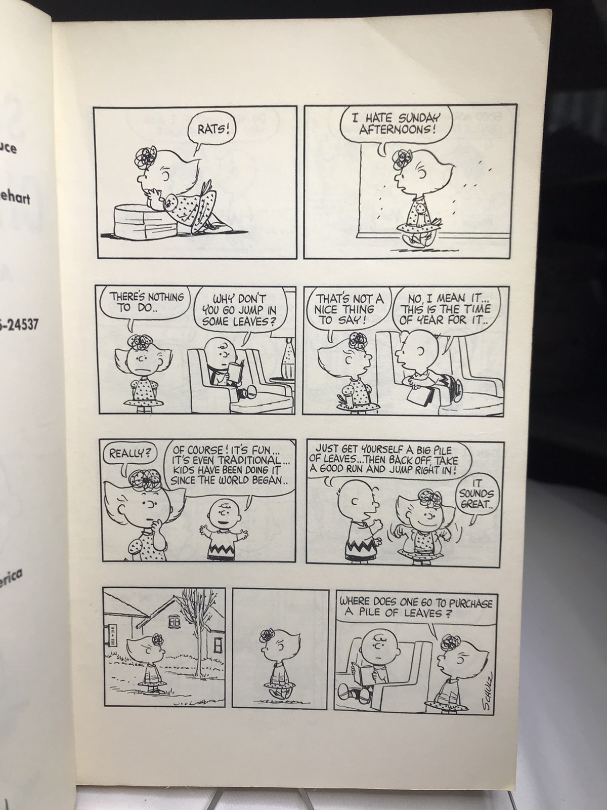 Vtg Charles Schulz Peanuts Paperback Comic Books Lot Of 2 ~ Charlie Brown