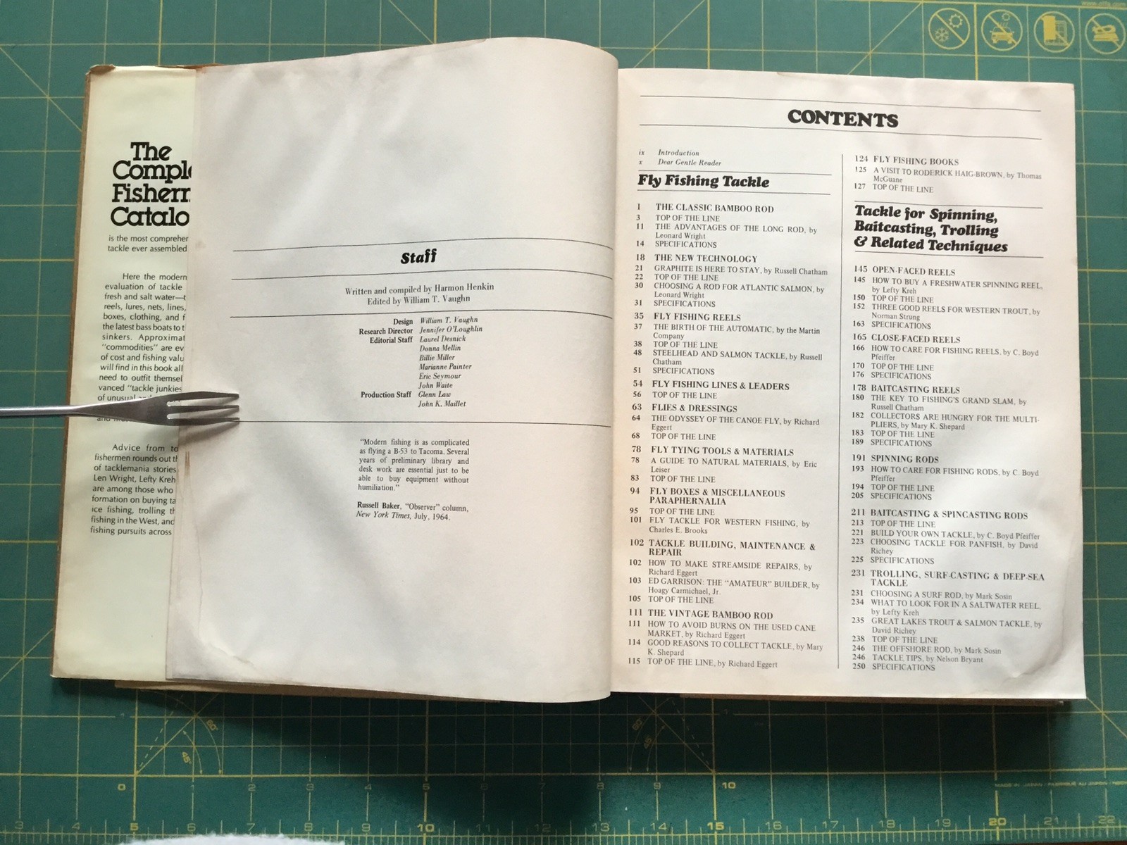 1977 The Complete Fisherman’s Catalog, 464Pages Book Many Pictures