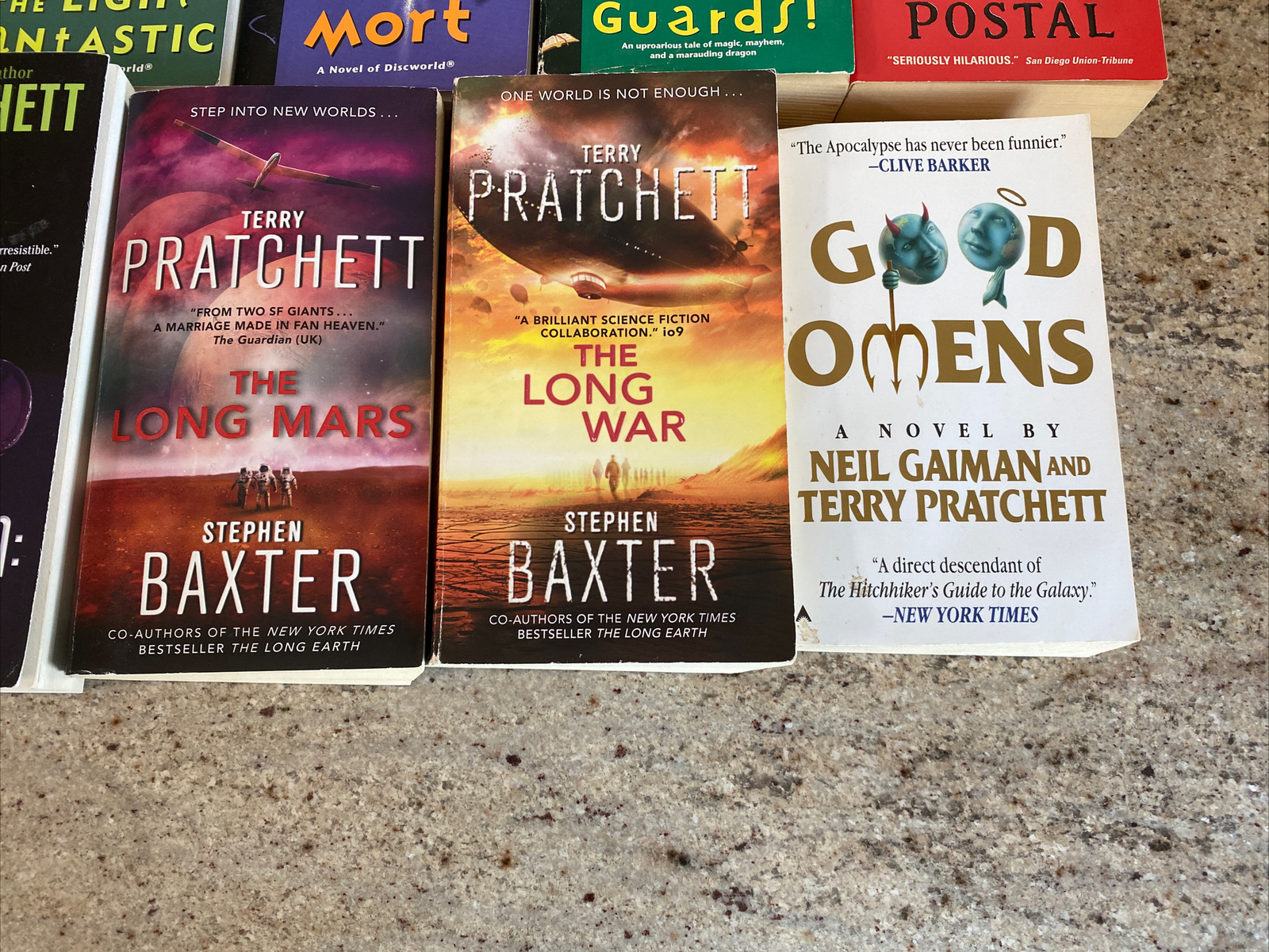 Terry Pratchett–Lot of 11 PB, 4 HC various titles, Good Omens, Jonny & the Bomb
