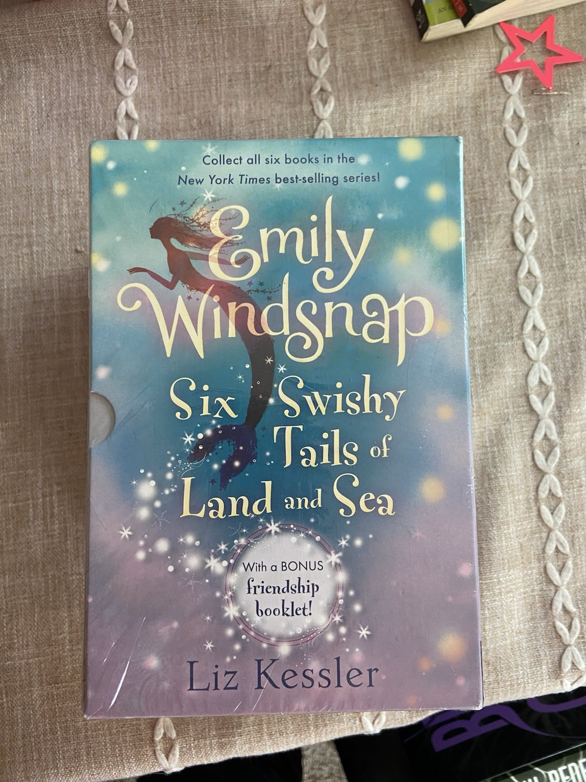 Emily Windsnap: Six Swishy Tails of Land and Sea : Books 1-6 by Liz Kessler